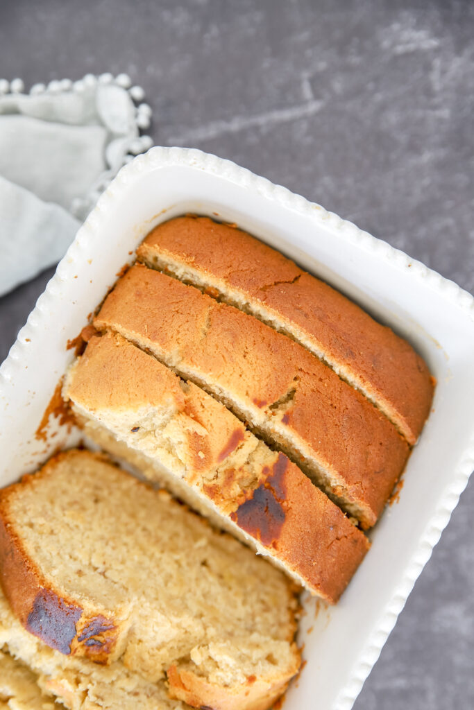 Easy and Delicious Banana Bread