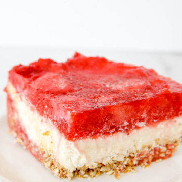 Strawberry Pretzel Salad