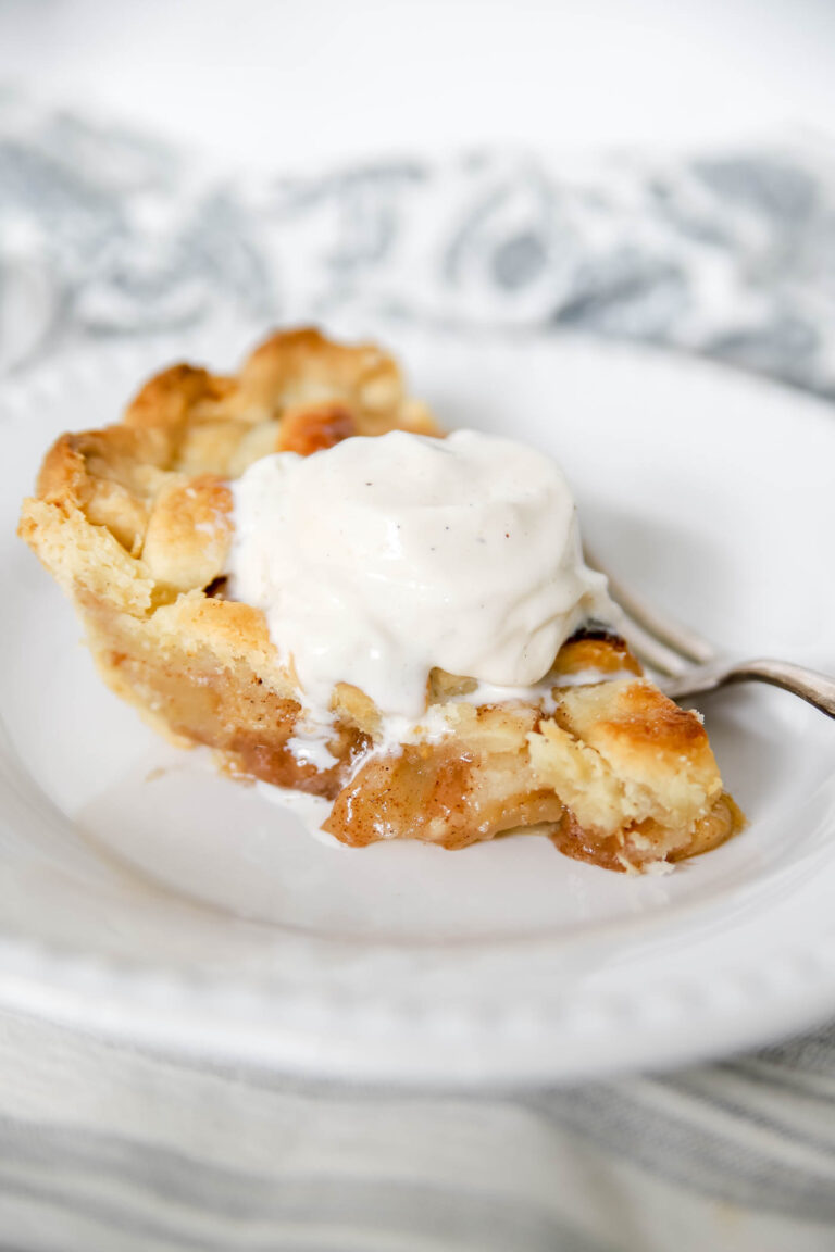 Mom's Best Apple Pie Recipe Comfort Food at Home
