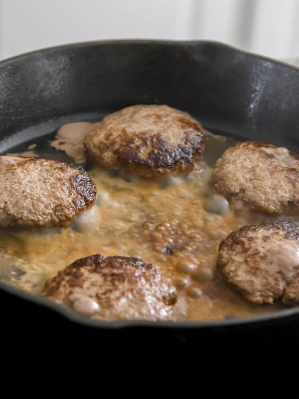 How to Cook Burgers on the Stove
