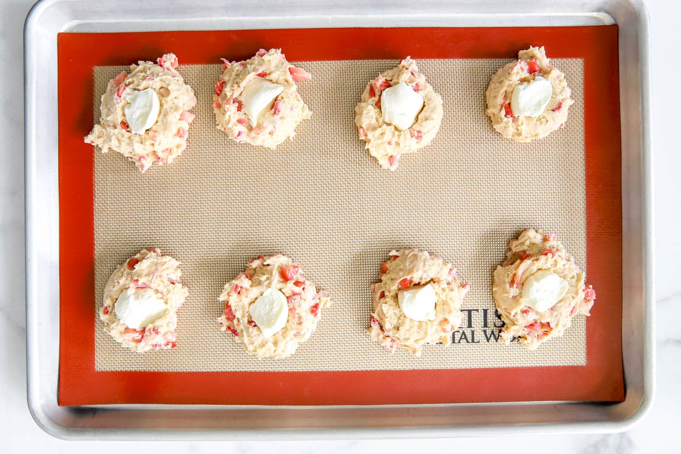 strawberry cheesecake cookies