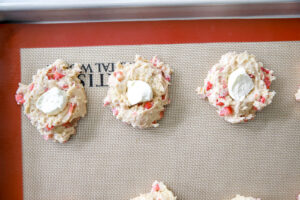 straweberry cheesecake cookies.