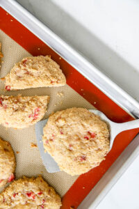 finished baking strawberry cheesecake cookies.