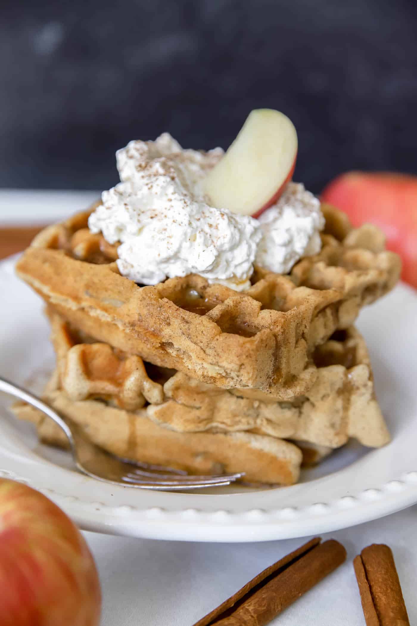 apple cinnamon waffles