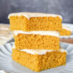 Pumpkins bars with chesecake frosting