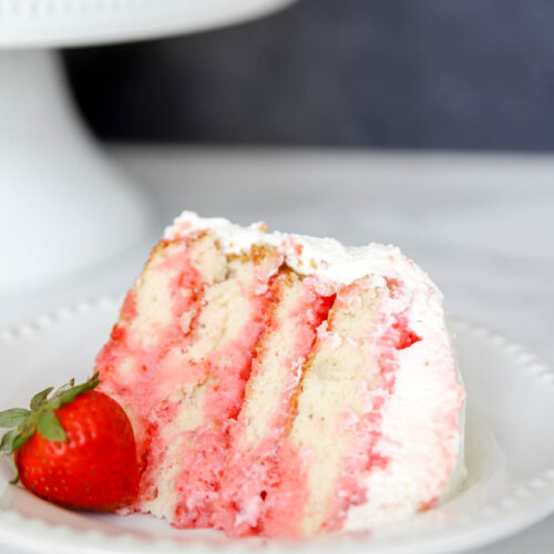 strawberry layer cake recipe.