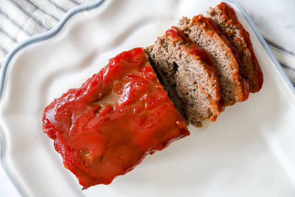 sliced easy meatloaf recipe