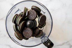 oreos in a food processor for mint chocolate chip pie