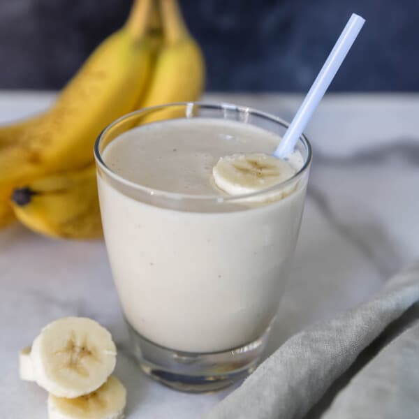 creamy banana smoothie