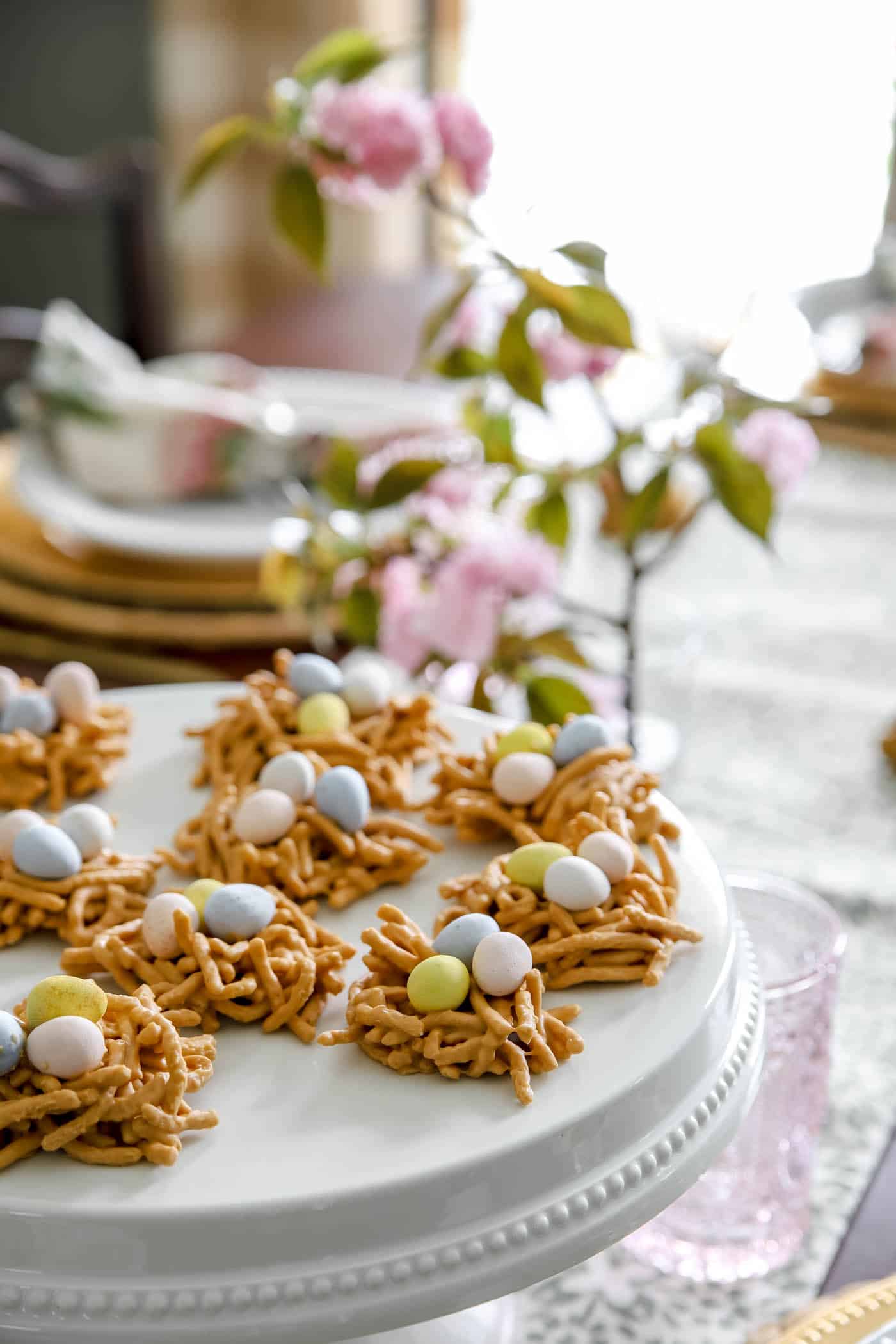 easter bird's nest treats on easter tablescape