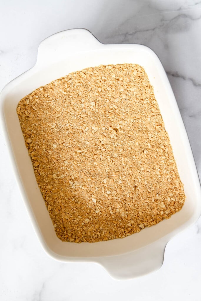 graham cracker crust cooked for key lime pie bars.