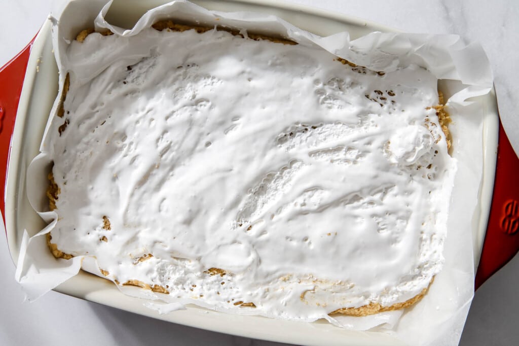 marshmallow creme layer for s'mores bars.