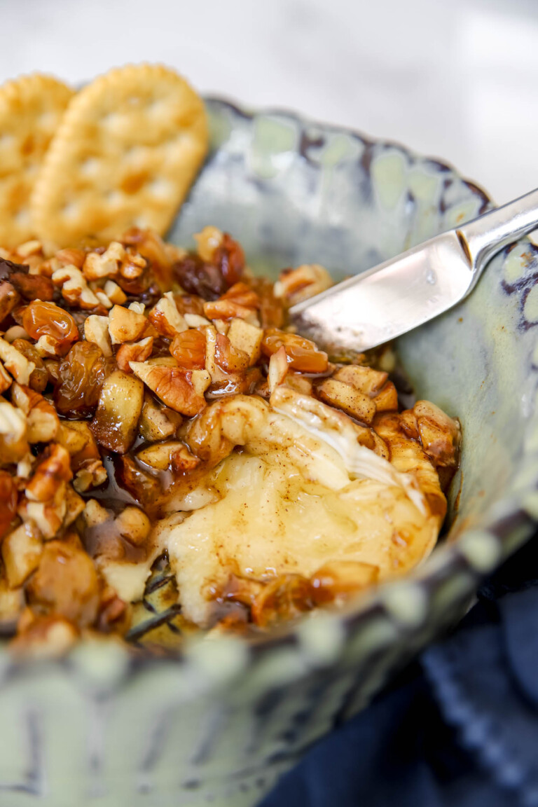 Baked Brie with Apples, Pecans and raisins