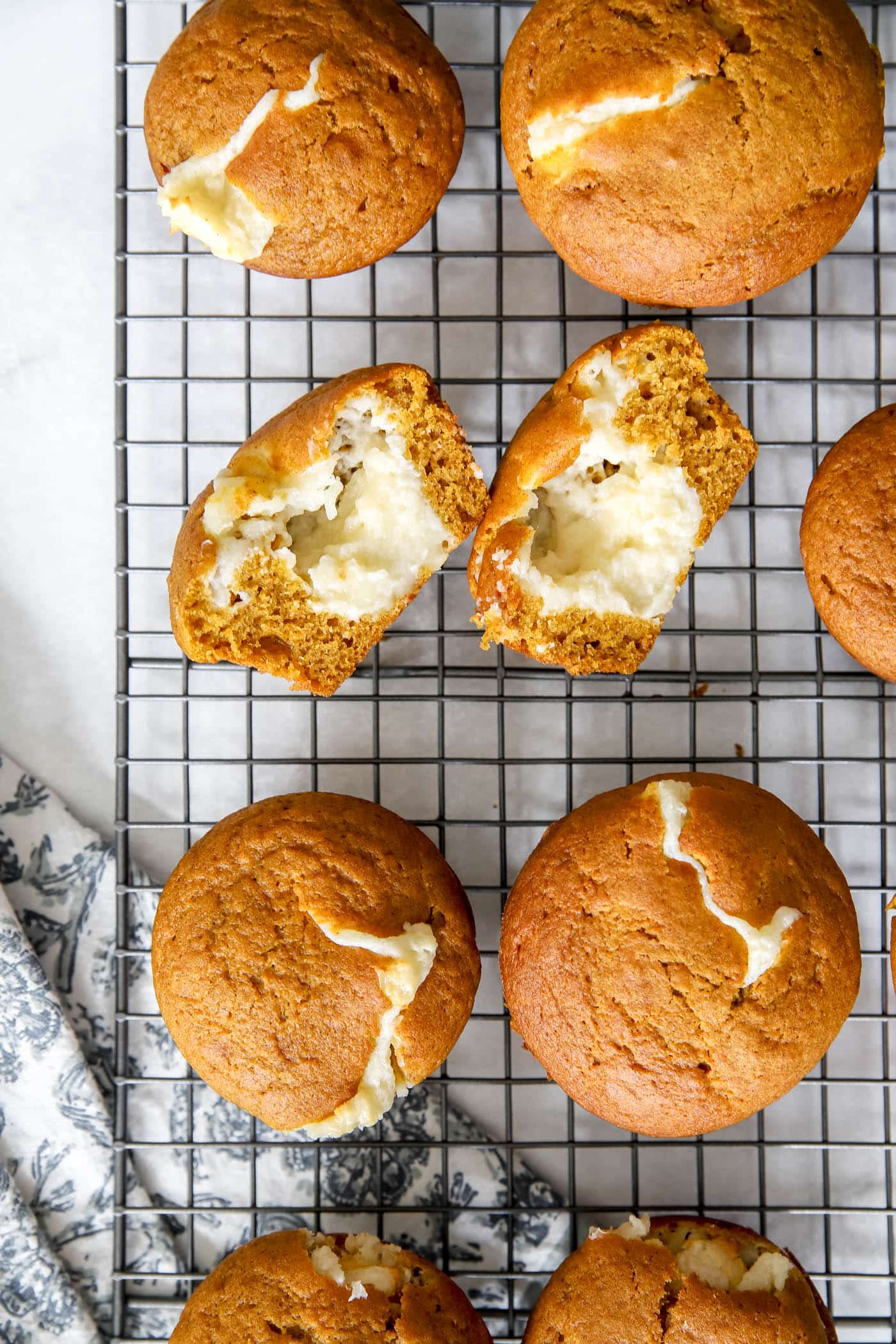 pumpkin cream cheese muffins