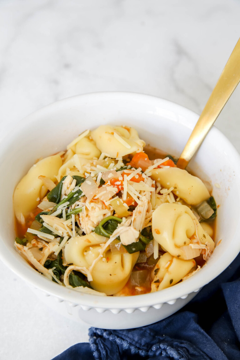 slow cooker chicken tortellini soup