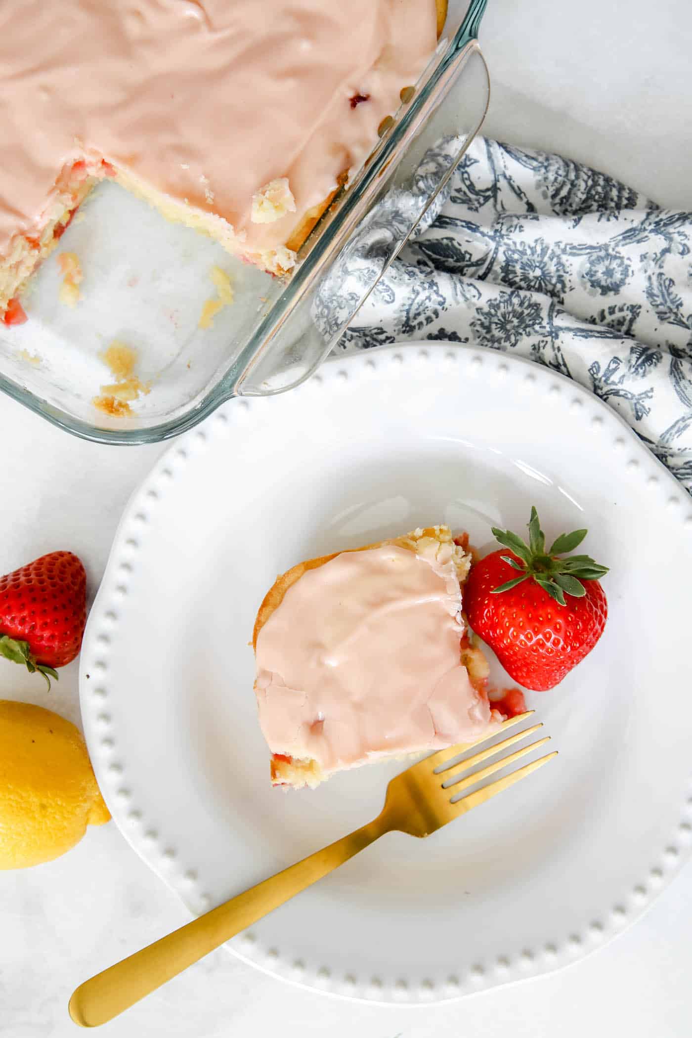 strawberry lemon blondies